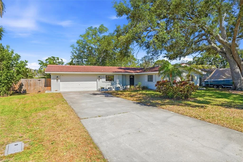 1349 VIEWTOP DRIVE, CLEARWATER, FL 33764