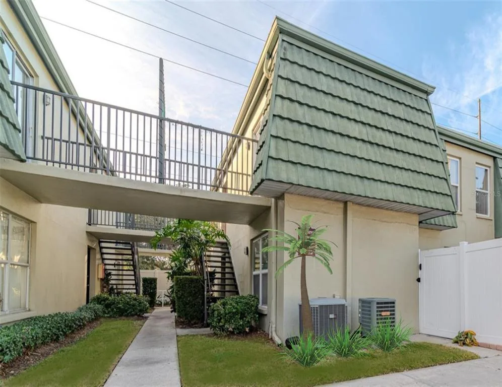 1799 N HIGHLAND AVENUE # 22, CLEARWATER, FL 33755
