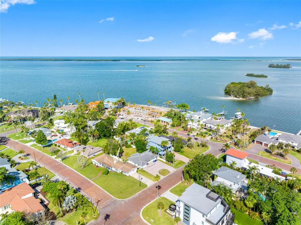 1794 SANTA BARBARA DRIVE, DUNEDIN, FL 34698