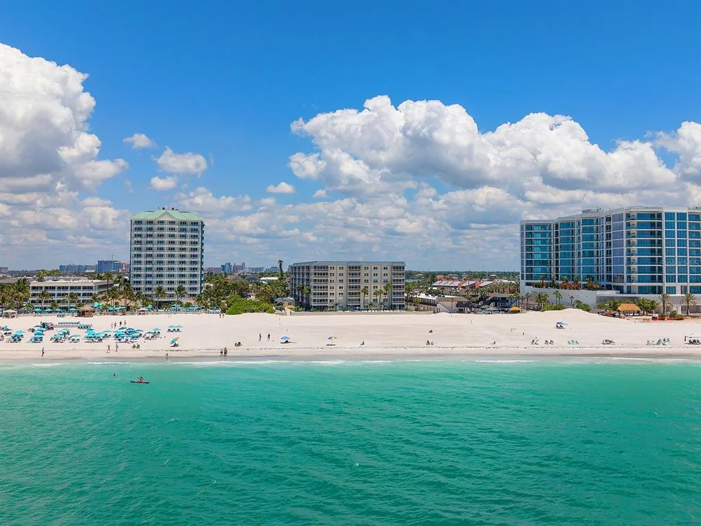 800 BENJAMIN FRANKLIN DRIVE # 304, SARASOTA, FL 34236