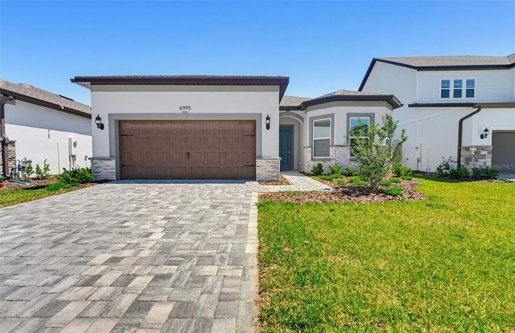 6995 DEPUE DRIVE, WESLEY CHAPEL, FL 33545