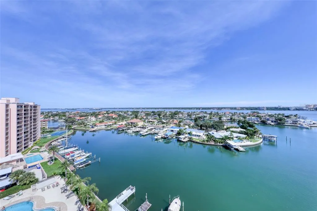 31 ISLAND WAY # 1404, CLEARWATER, FL 33767