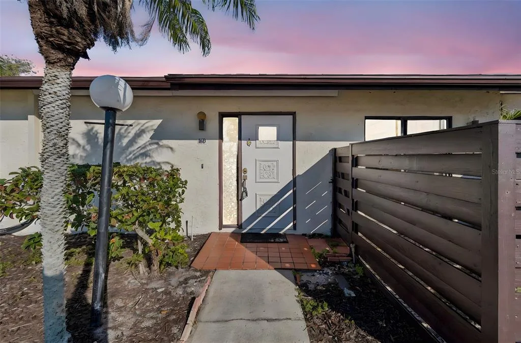 5400 34TH STREET W # D16, BRADENTON, FL 34210