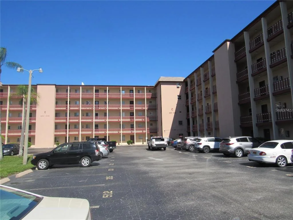 4105 LAKE BAYSHORE DRIVE, BRADENTON, FL 34205
