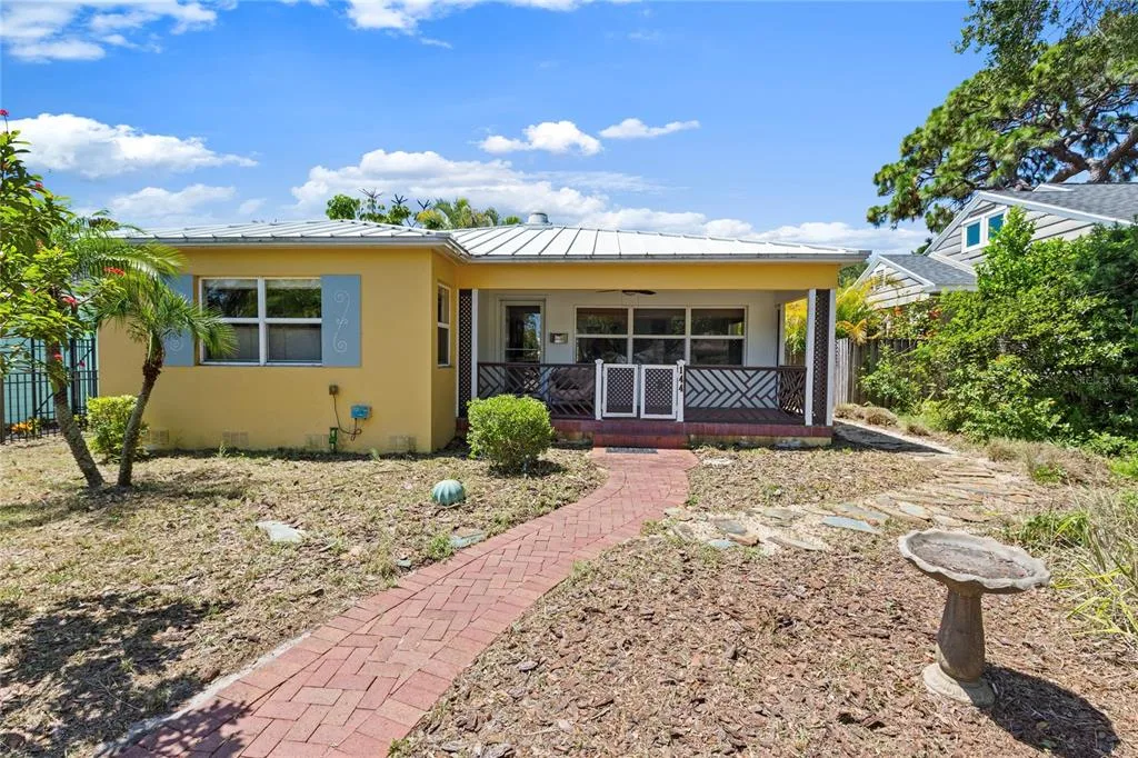 144 30TH AVENUE NE, ST PETERSBURG, FL 33704