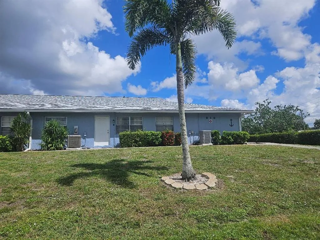 810 KINGS COURT # B, PUNTA GORDA, FL 33950