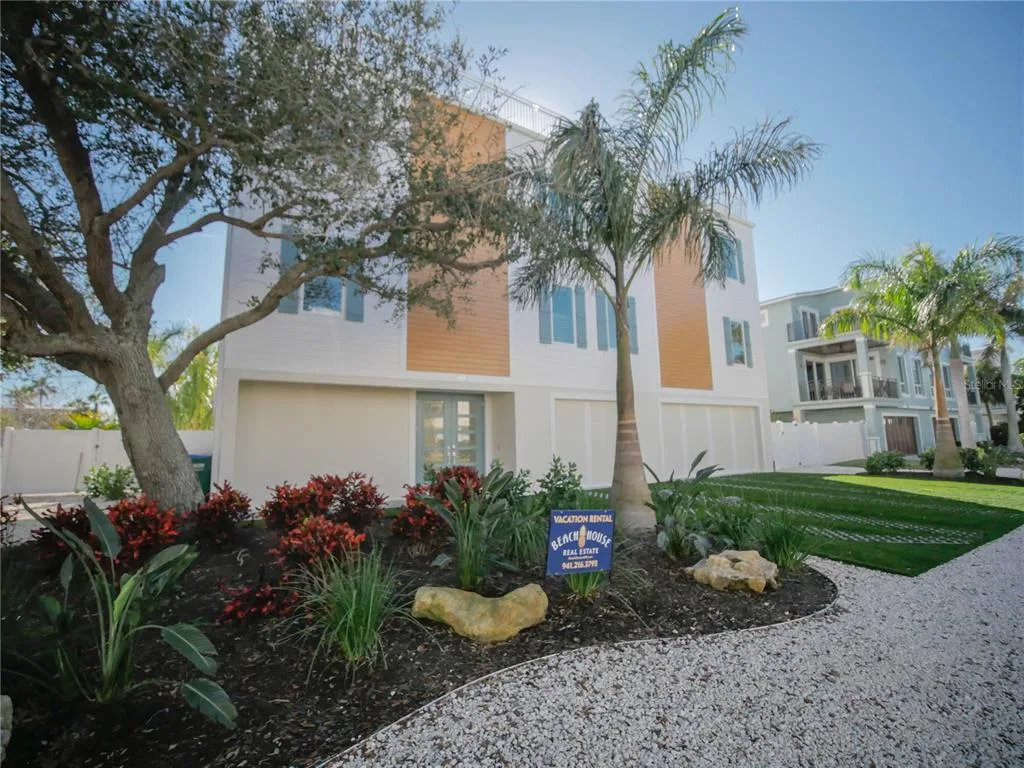 111 6TH STREET N, BRADENTON BEACH, FL 34217