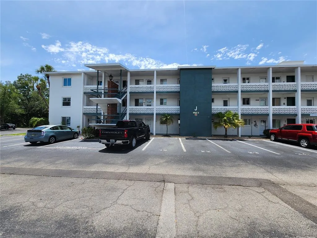 5842 WELCOME ROAD # J2, BRADENTON, FL 34207