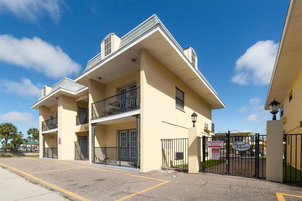 16333 GULF BOULEVARD # 201, REDINGTON BEACH, FL 33708