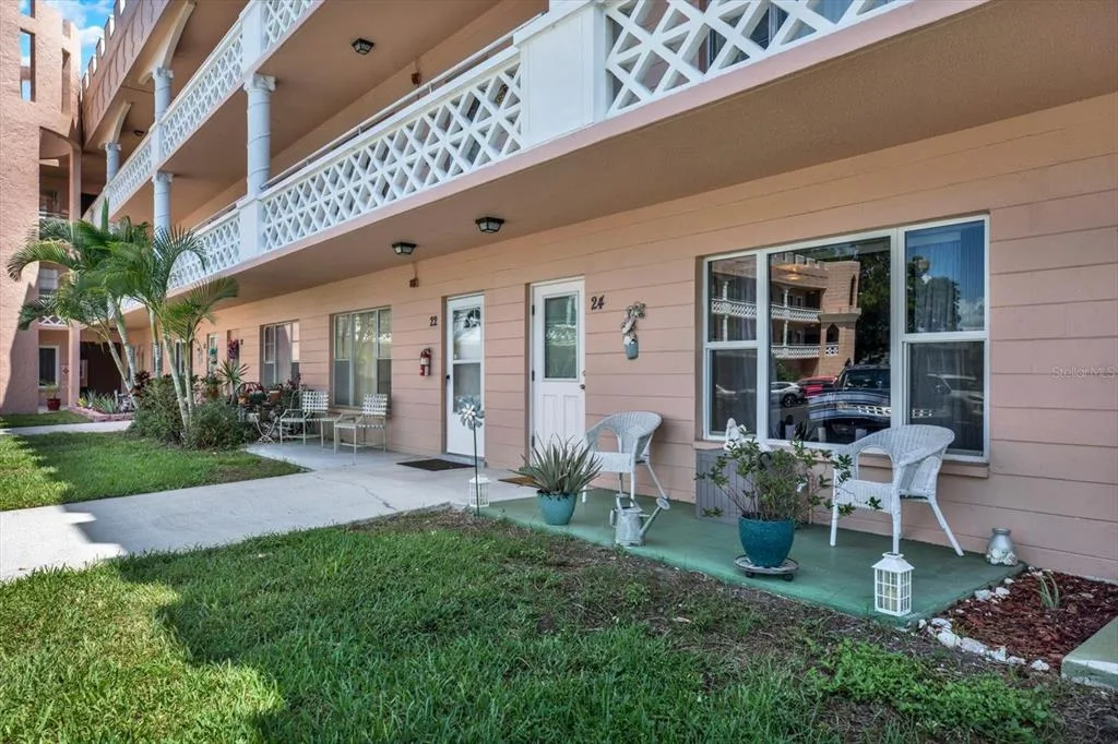2458 COLUMBIA DRIVE # 24, CLEARWATER, FL 33763
