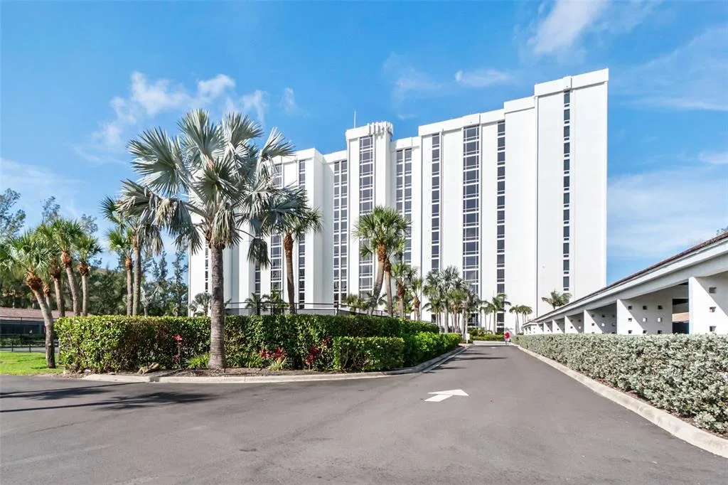 2425 GULF OF MEXICO DRIVE # 7C, LONGBOAT KEY, FL 34228