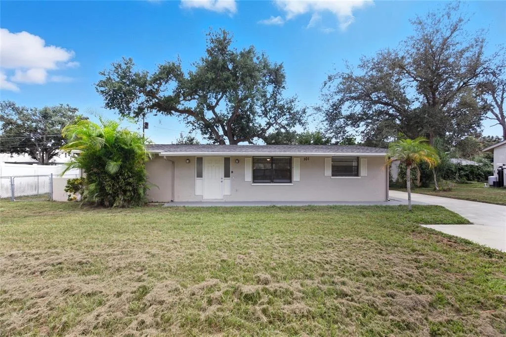 101 OBERLIN ROAD, VENICE, FL 34293
