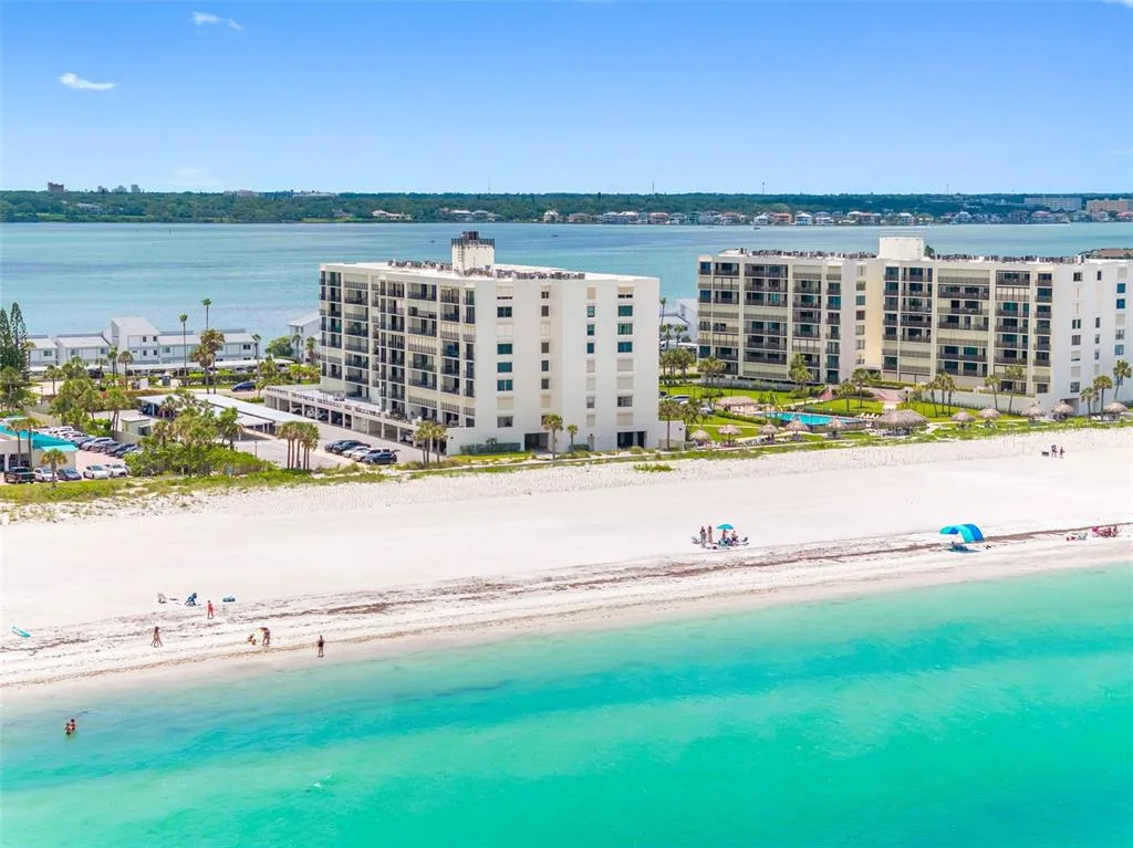 1400 GULF BOULEVARD # 409, CLEARWATER BEACH, FL 33767