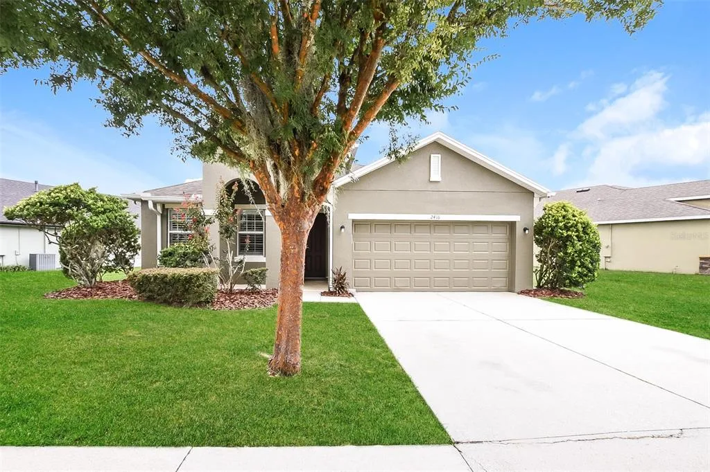 2416 SABASTIAN STREET, MOUNT DORA, FL 32757