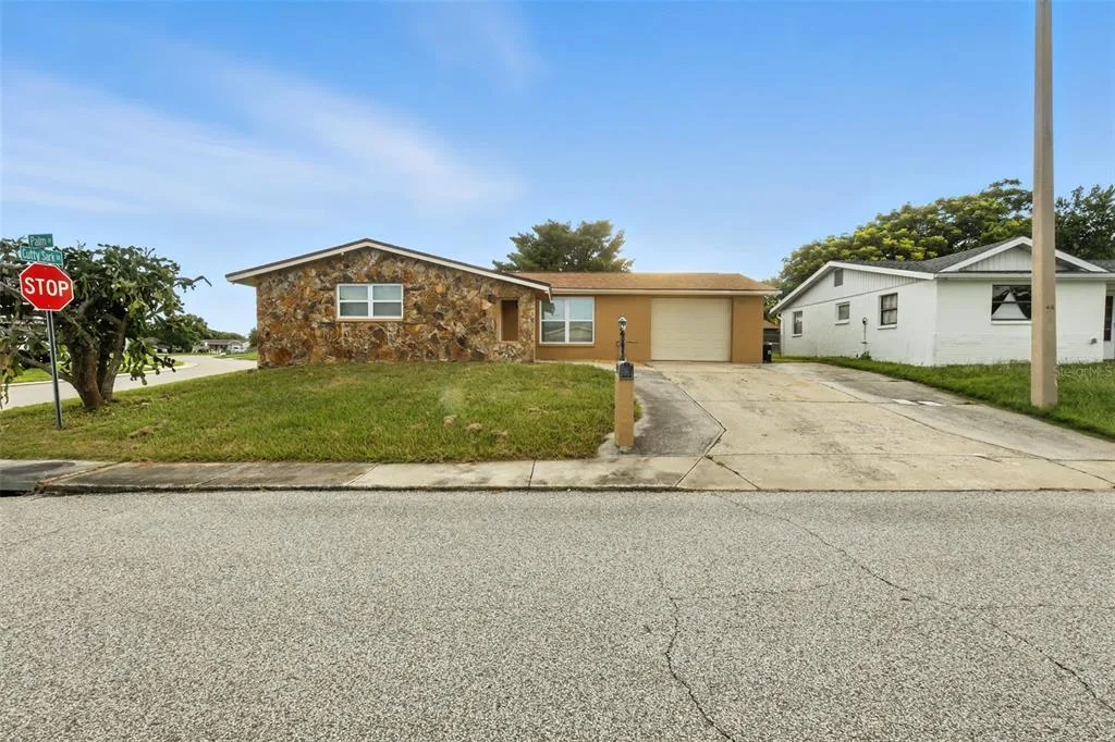 9239 PALM AVENUE, PORT RICHEY, FL 34668
