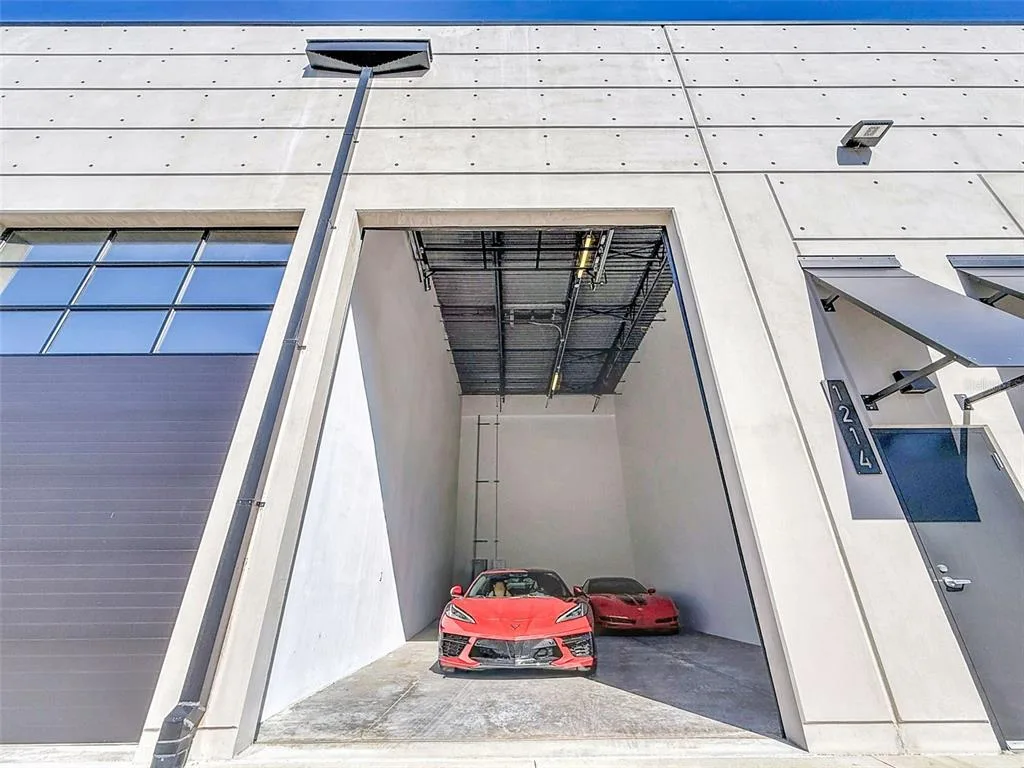 6500 MOTOR ENCLAVE WAY # 1214, TAMPA, FL 33610
