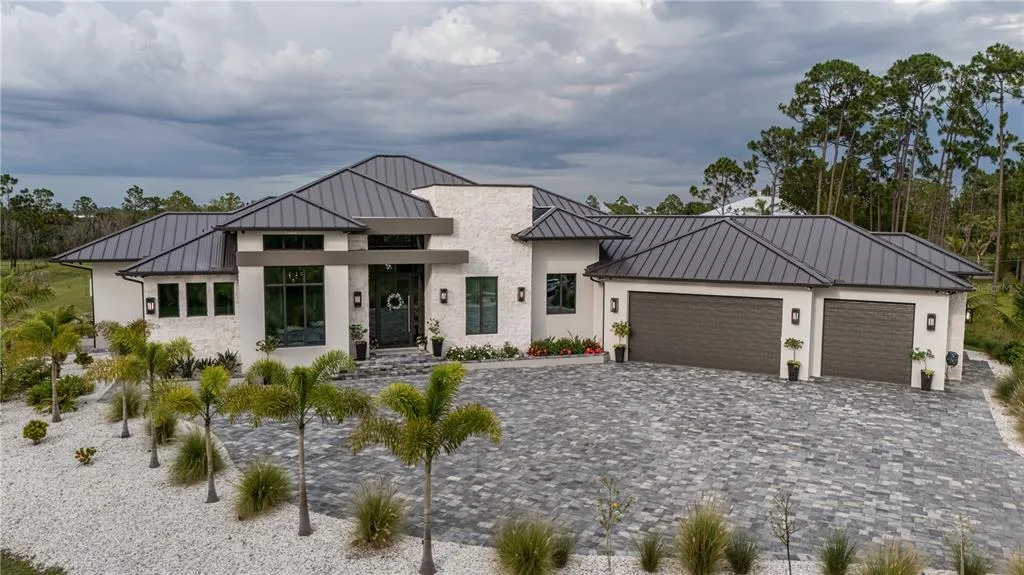 9240 FALCON COURT, VENICE, FL 34293