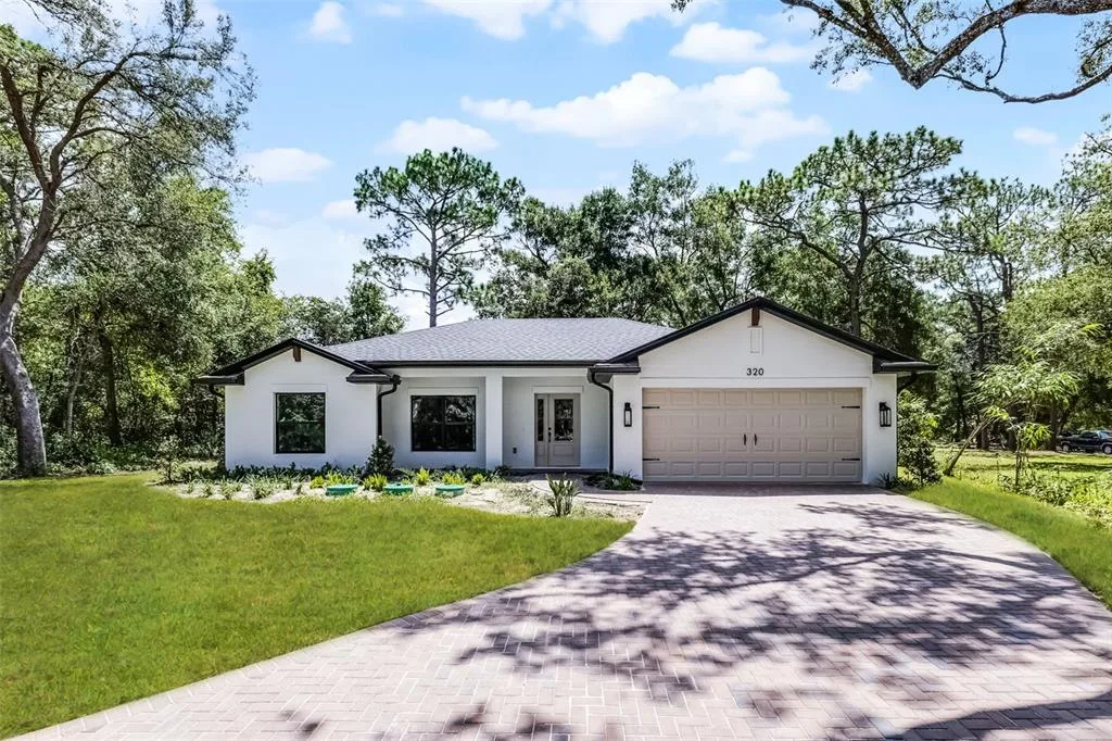 320 KENORA DRIVE, ORANGE CITY, FL 32763