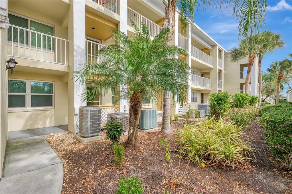 433 CERROMAR LANE # 341, VENICE, FL 34293