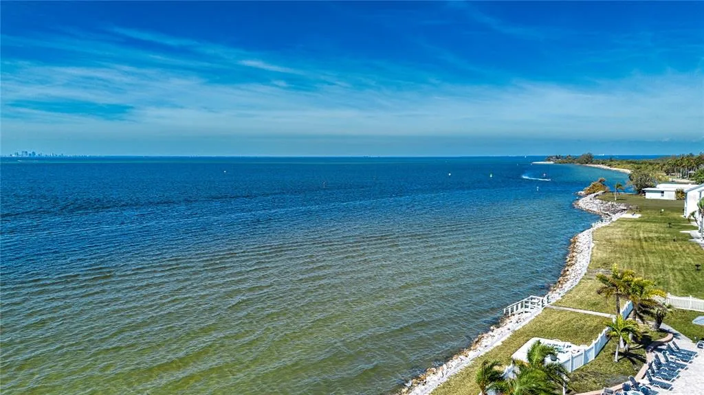 802 BAHIA DEL SOL DRIVE # 6, RUSKIN, FL 33570