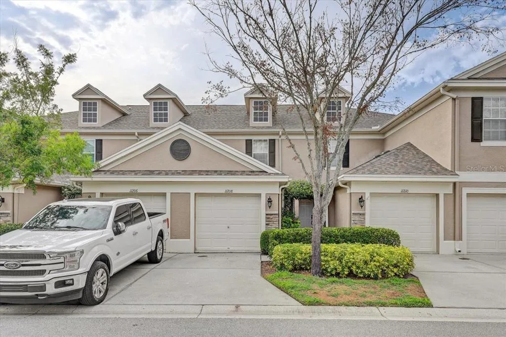 11208 WINDSOR PLACE CIRCLE, TAMPA, FL 33626