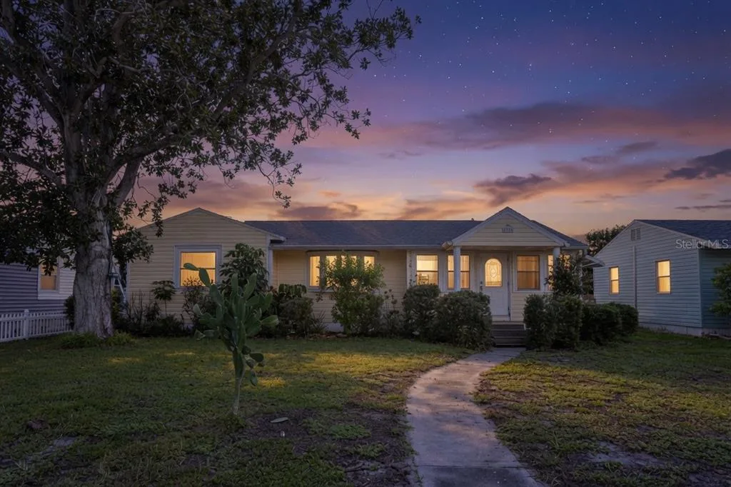 718 40TH AVENUE NE, ST PETERSBURG, FL 33703