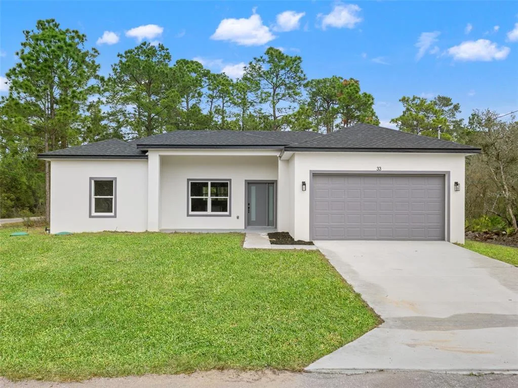 33 FISHER PLACE, OCKLAWAHA, FL 32179