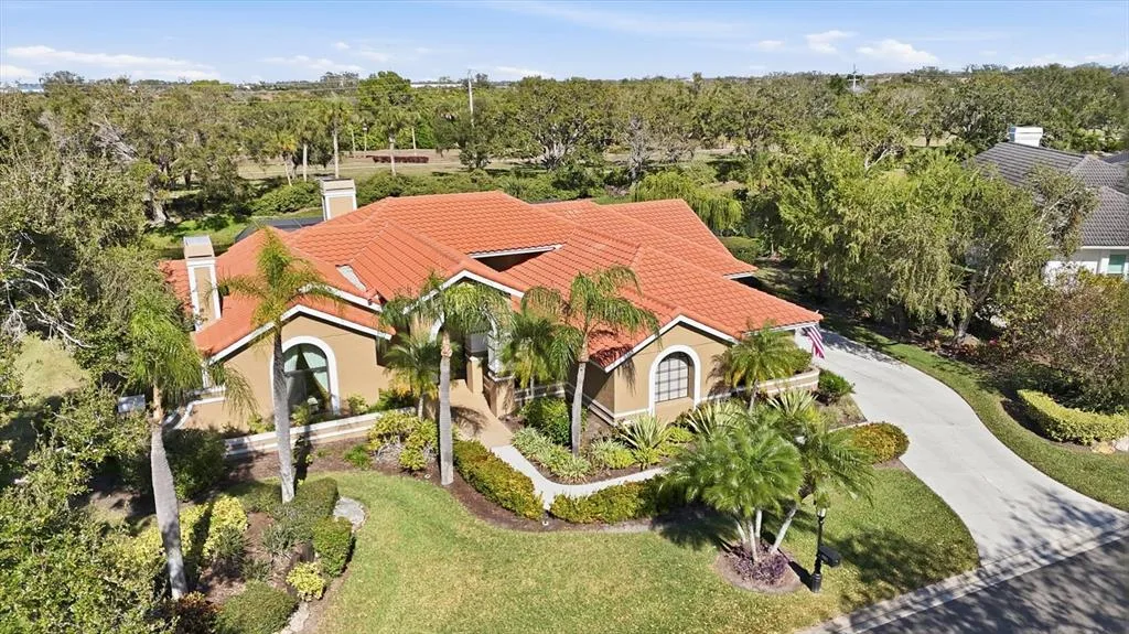 4221 ESCONDITO CIRCLE, SARASOTA, FL 34238