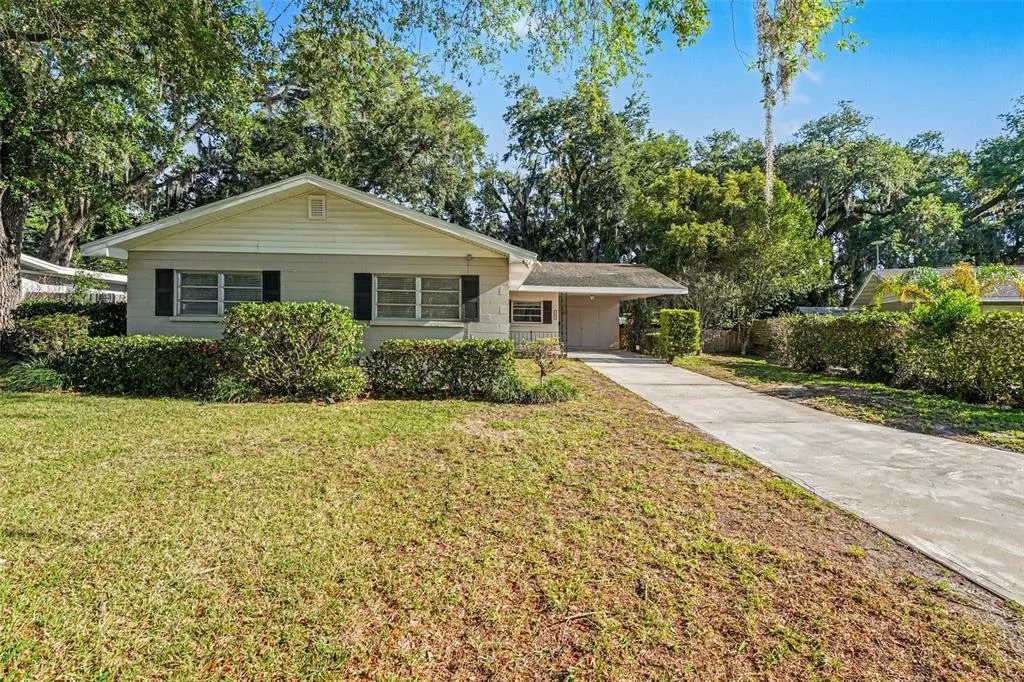 521 W PALMEDEN DRIVE, LAKELAND, FL 33803