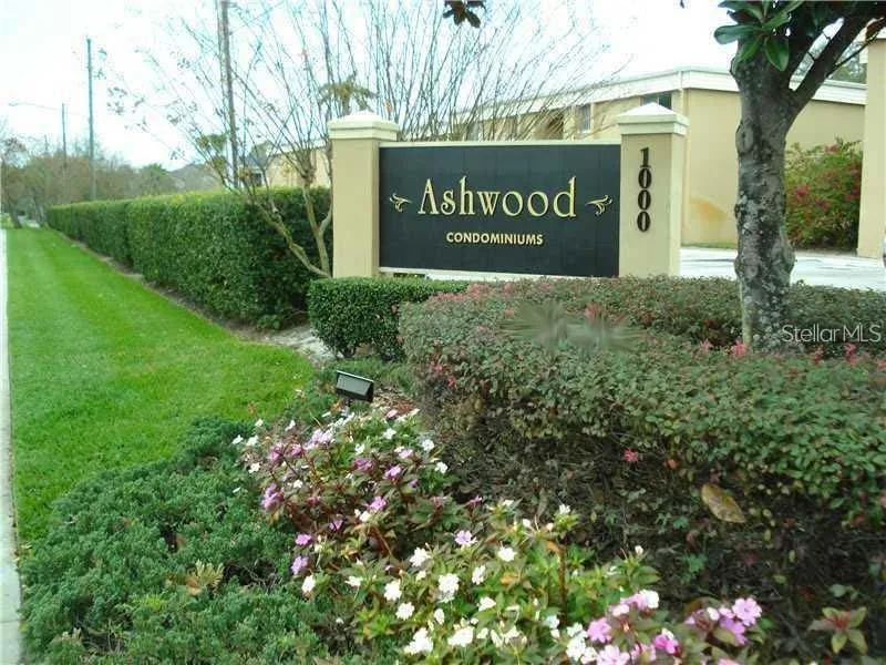 1000 LAKE OF THE WOODS BOULEVARD # F106, FERN PARK, FL 32730