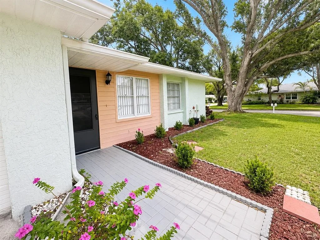 1131 ORANGE TREE CIRCLE W # C, PALM HARBOR, FL 34684