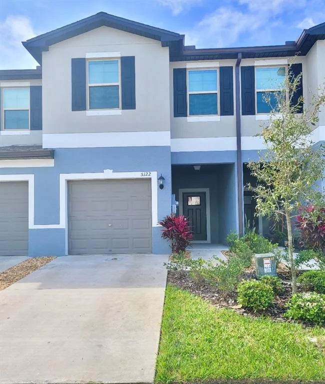 5122 FORUM BOULEVARD, HOLIDAY, FL 34690