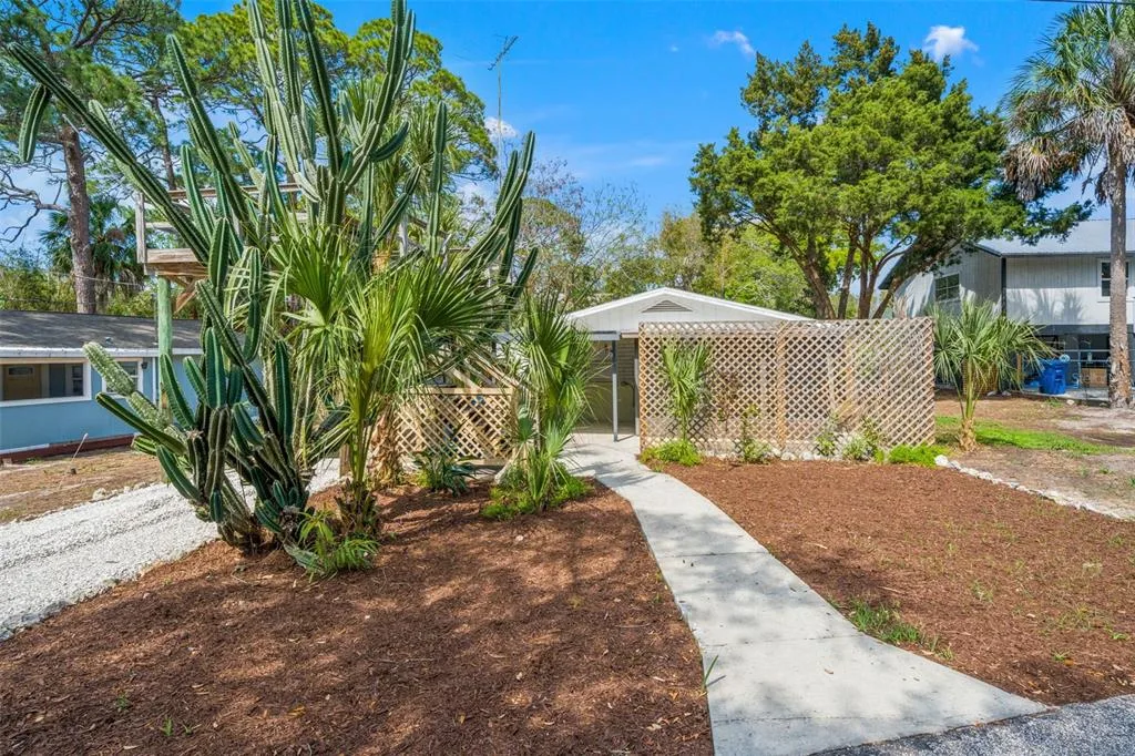 4489 FISHMAN AVENUE, WEEKI WACHEE, FL 34607