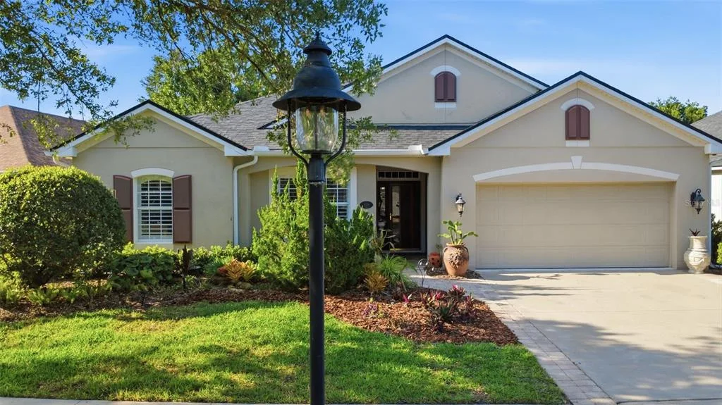 1609 VICTORIA GARDENS DRIVE, DELAND, FL 32724