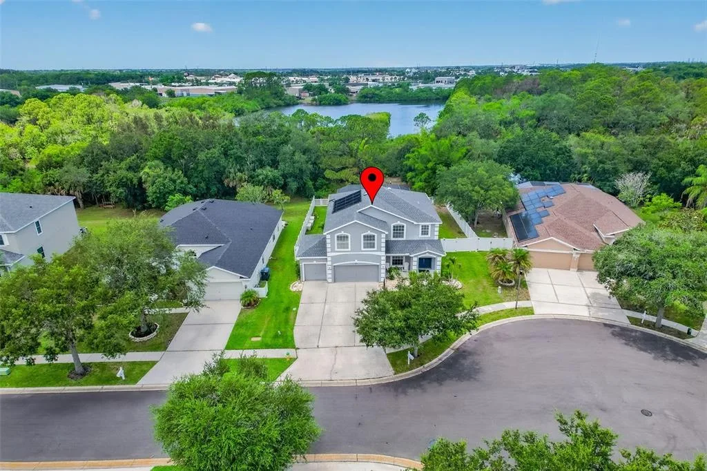 9018 N RIVER ROAD, TAMPA, FL 33635