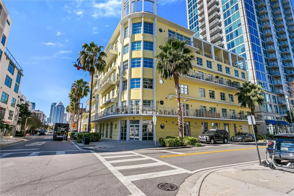 1212 E WHITING STREET # 404, TAMPA, FL 33602