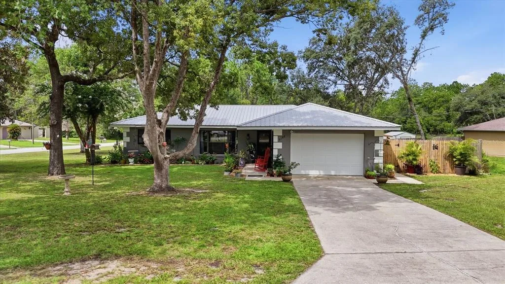 9188 N COMMODORE DRIVE, CITRUS SPRINGS, FL 34434