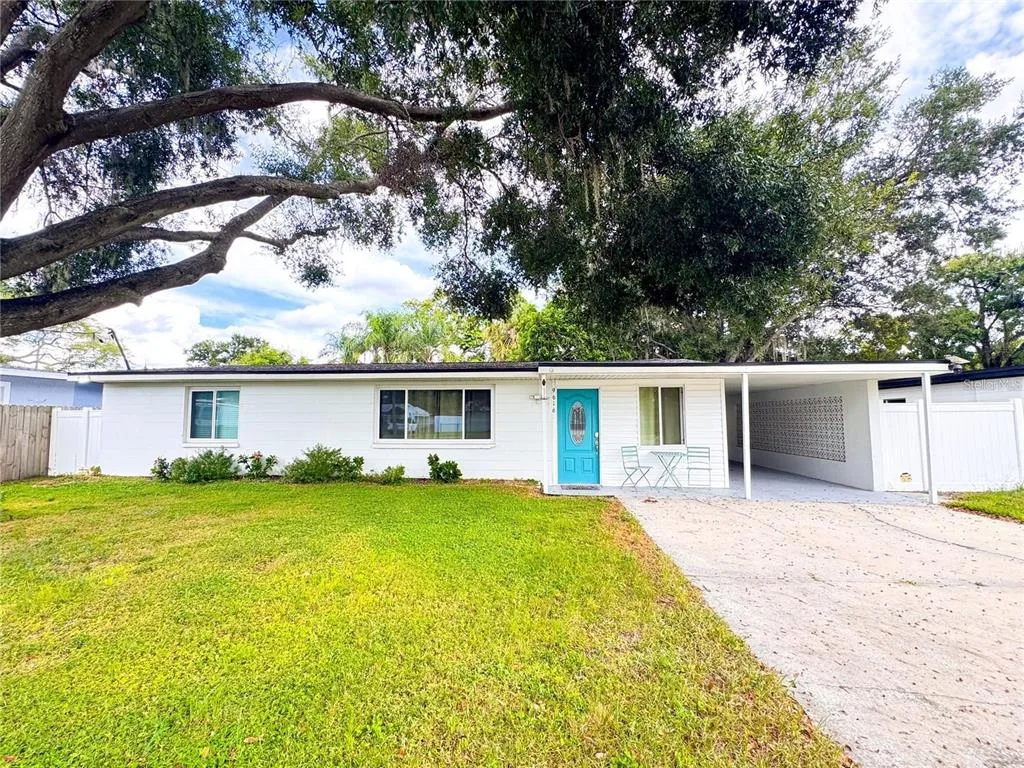 9616 PINE RIDGE AVENUE, RIVERVIEW, FL 33578