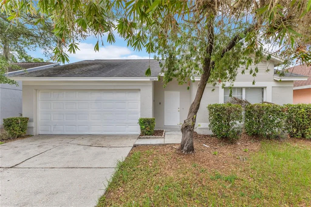 8821 PARLIAMENT COURT, KISSIMMEE, FL 34747