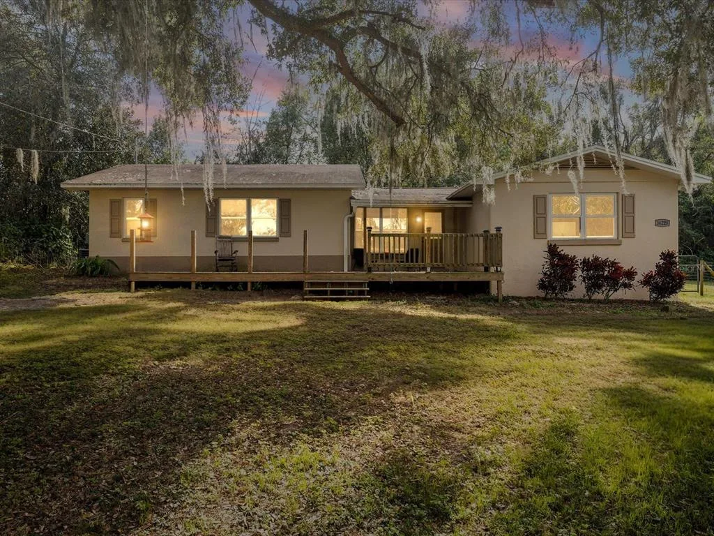 36228 CLINTON AVENUE, DADE CITY, FL 33525