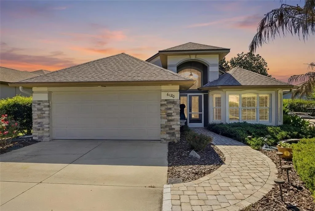 6120 LANDINGS BOULEVARD, LADY LAKE, FL 32159