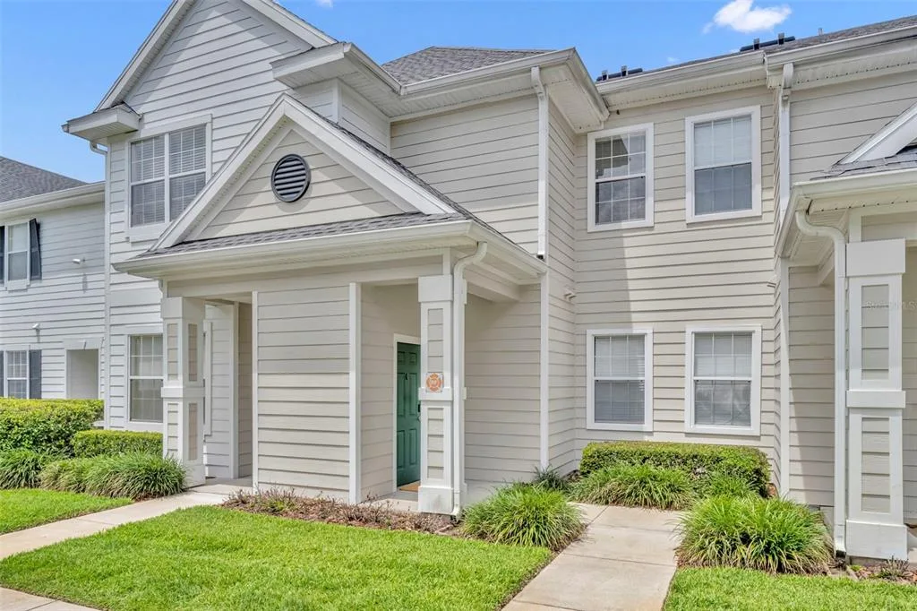 200 SOUTHERN PECAN CIRCLE # 206, WINTER GARDEN, FL 34787