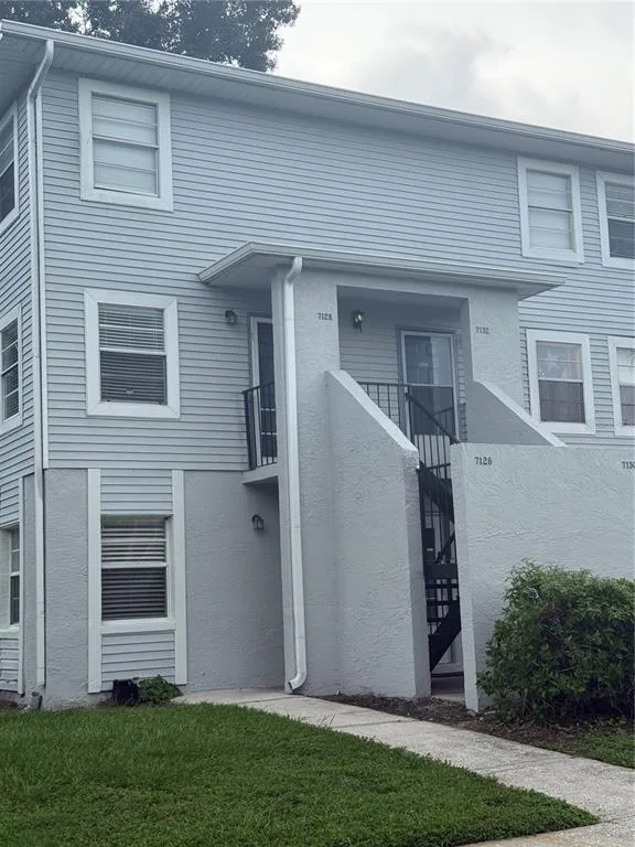 7128 WATERSIDE DRIVE # 7128, TAMPA, FL 33617