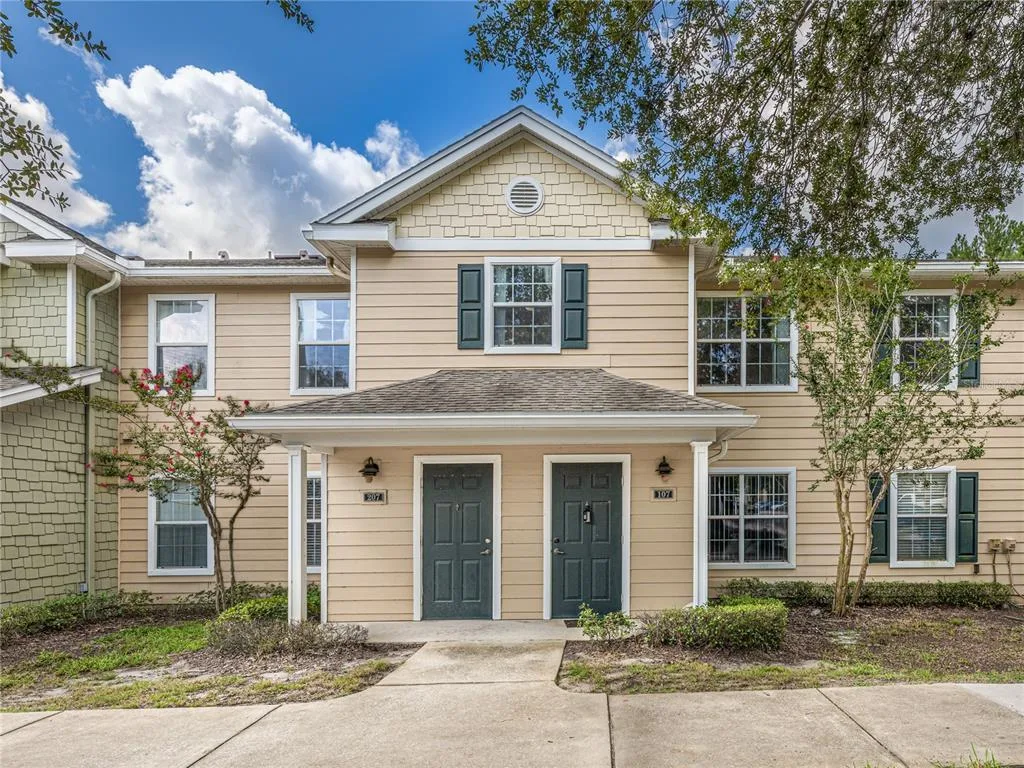 930 MOONLIGHT COVE ROAD # 11-107, ORANGE CITY, FL 32763