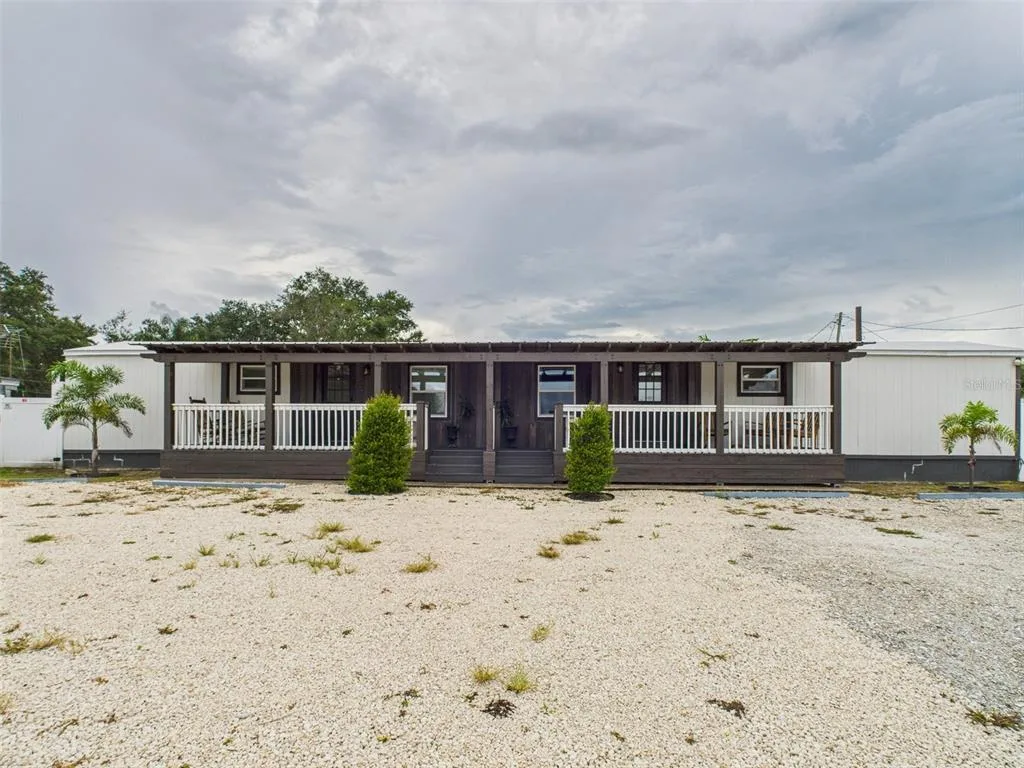 221 1ST STREET, DAVENPORT, FL 33837