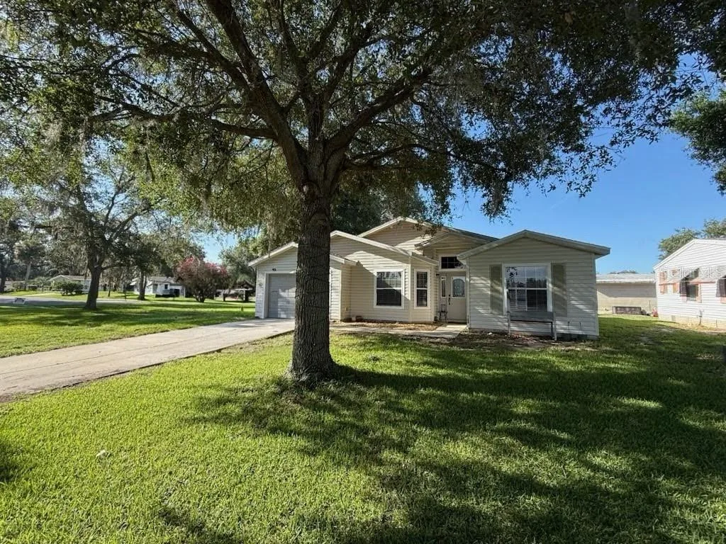 25607 BELLE HELENE, LEESBURG, FL 34748