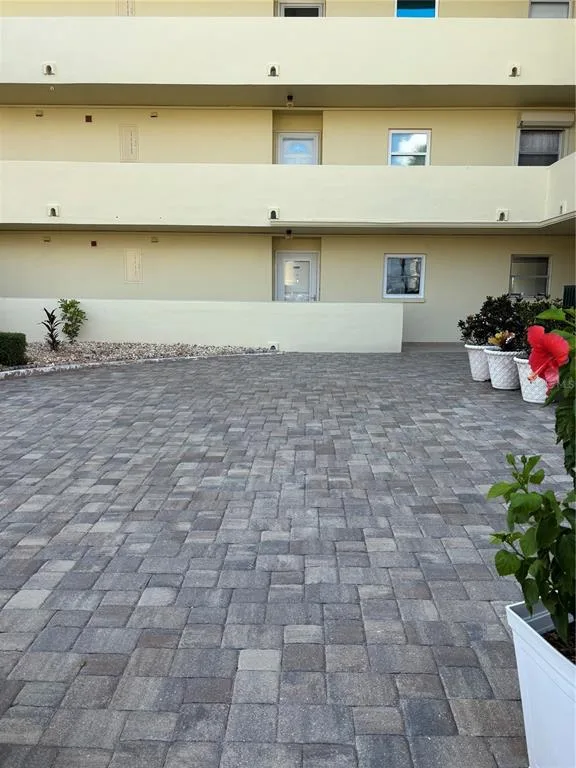 4725 COVE CIRCLE # 104, MADEIRA BEACH, FL 33708