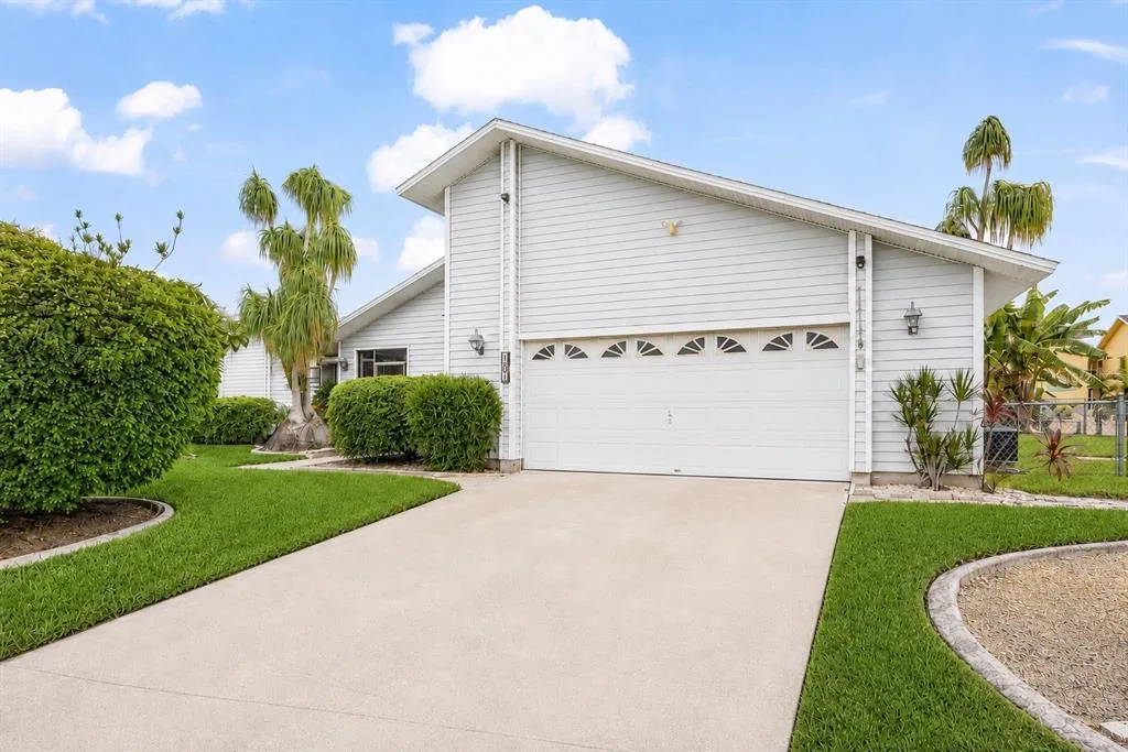 4903 SW 11TH PLACE, CAPE CORAL, FL 33914
