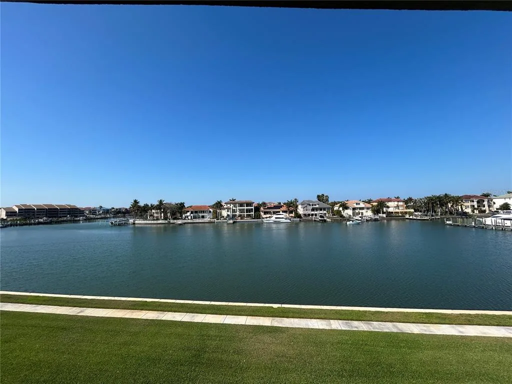 6260 KIPPS COLONY COURT # 203, GULFPORT, FL 33707