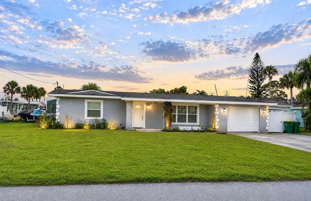 1623 WAVECREST STREET, MERRITT ISLAND, FL 32952